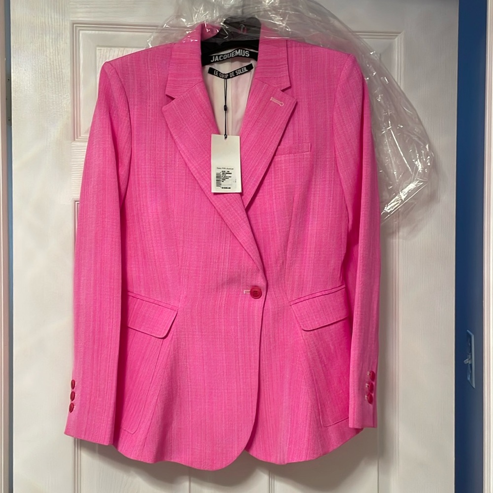 Jacquemus
Le coup de soleil blazer,size 38. FR,US-6